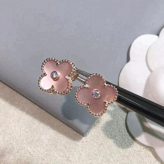 [Spark]CLOVER MEDIUM 1 MOTIFS  PINK MOP DIAMOND EARRINGS