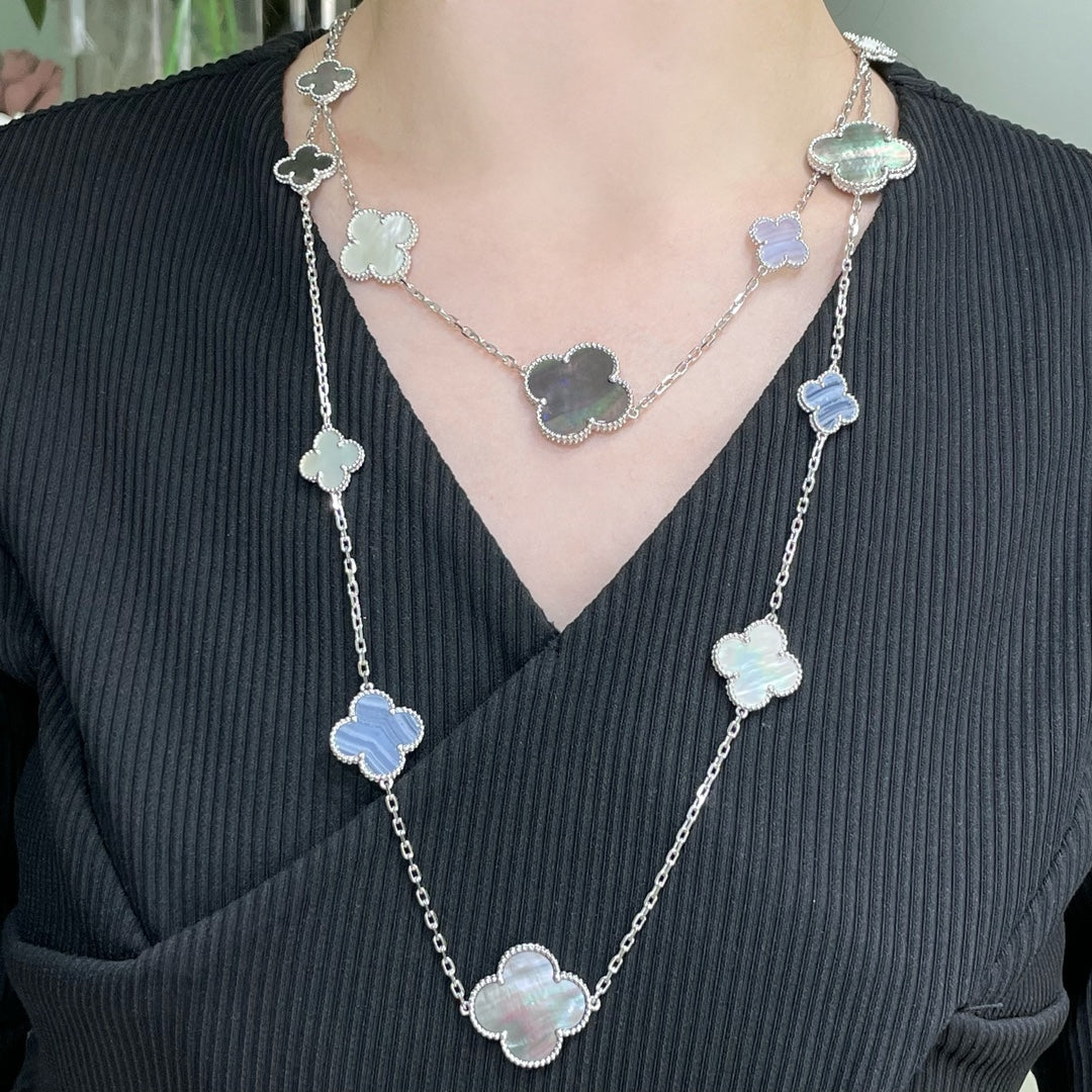 [Spark]CLOVER 16 MOTIF CHALCEDONY MOP SILVER NECKLACE