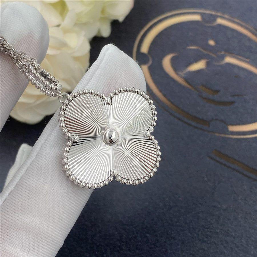 [Spark]CLOVER 25MM SILVER BIG CLOVER NECKLACE