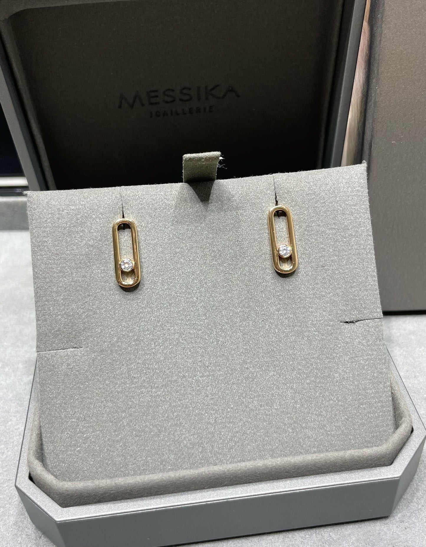 [Spark]MOVE UNO SMALL 1 DIAMOND EARRINGS